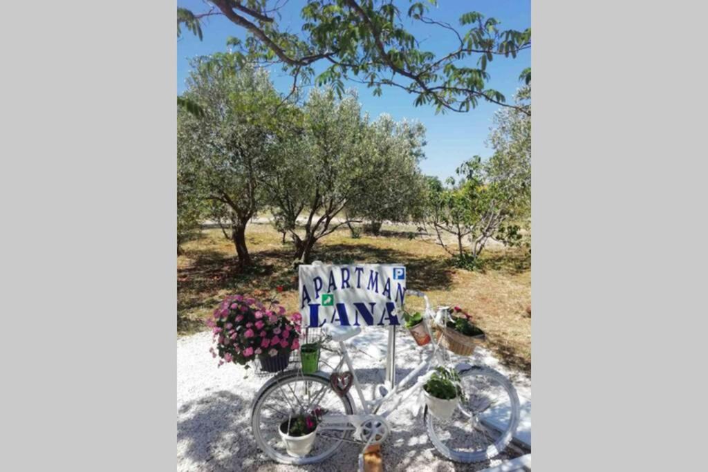 Apartman Lana Lozovac Luaran gambar